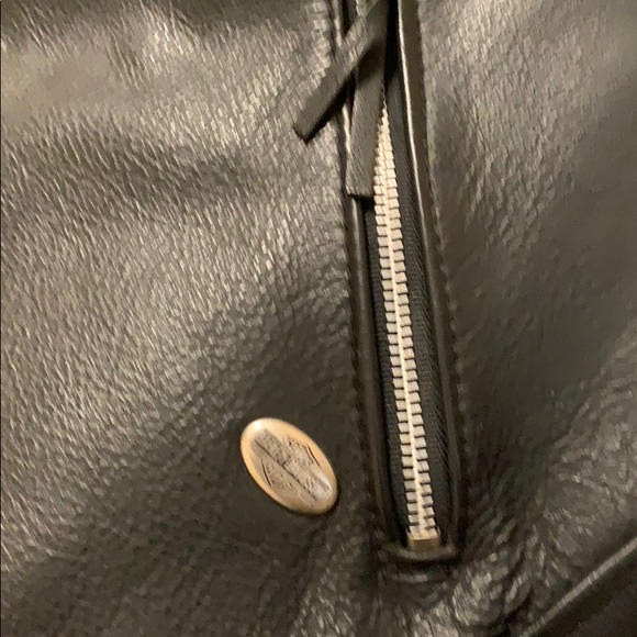 Harley Davidson leather jacket - Picture 4 of 5